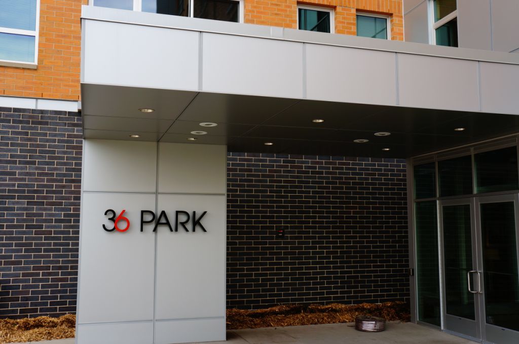 36 Park Apts 13